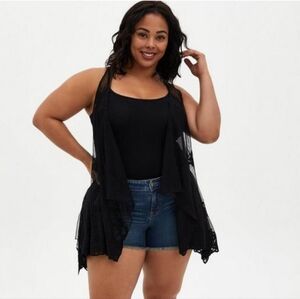 🖤Torrid Black Mesh Embroidered Vest